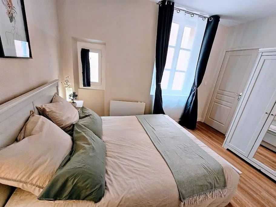 Appartement Oasis Parfumee 4 Couchages Au Coeur De Grasse Wifi 0*,  France