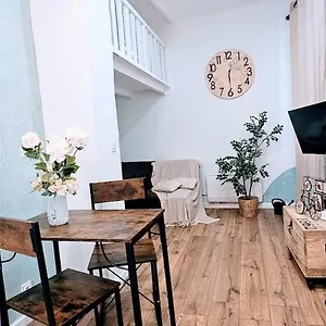 Appartement Charme Parfume 4 Couchages Clim, Grasse